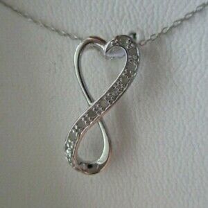 6/6
STERLING SILVER & DIAMOND INFINITY NECKLACE